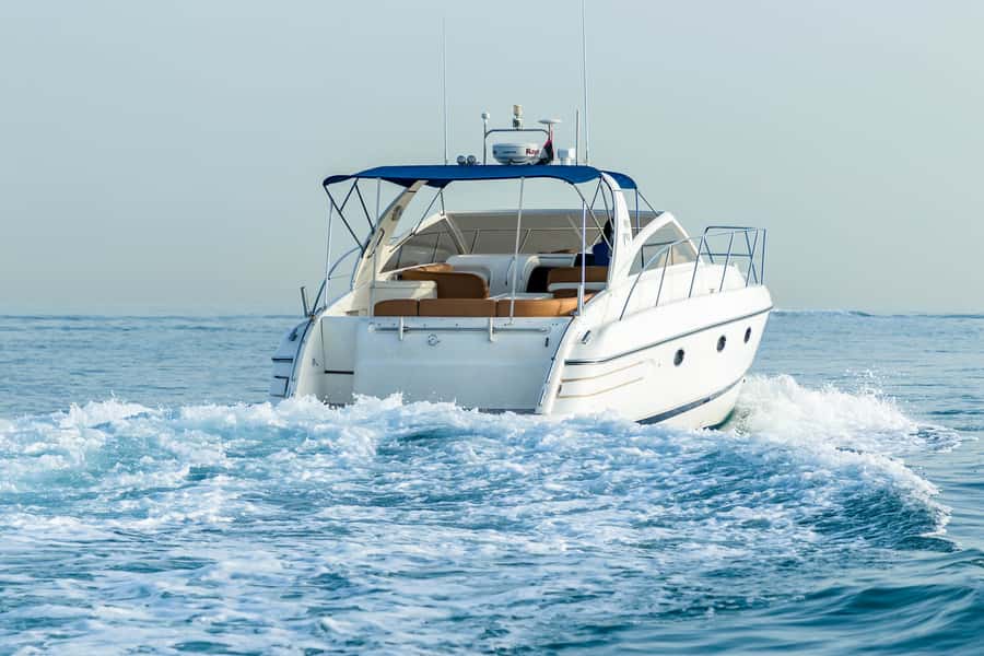 Dubai: Private Luxury Everest Yacht Cruise from Dubai Marina - Price, value, and what you need to bring