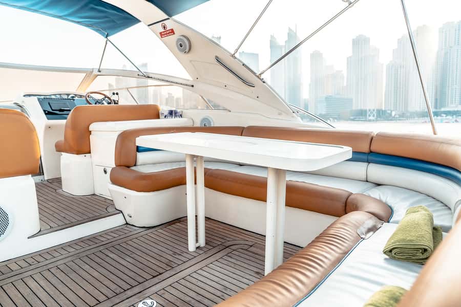 Dubai: Private Luxury Everest Yacht Cruise from Dubai Marina - Starting at Dubai Marina