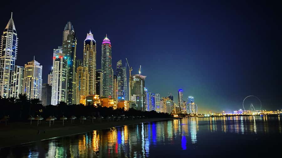 Dubai: Private Luxury Night Boat Tour - Key points to know before booking