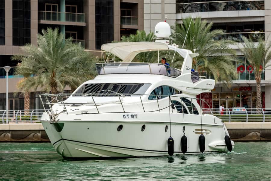 Dubai: Private Luxury Yacht Cruise for up to 20 People - Ain Dubai and Bluewaters Island