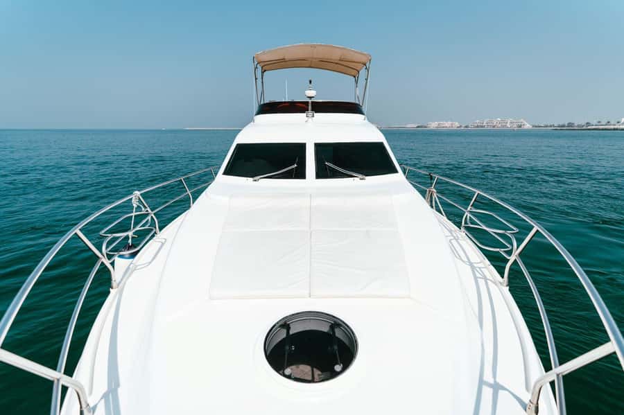 Dubai: Private Luxury Yacht Tour on a 50-Foot Yacht - Key points at a glance