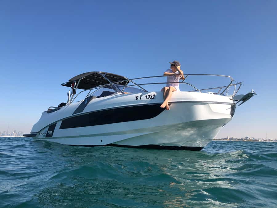 Dubai: Private Sea Escape Cruise - Swim, Tan & Sightsee - Why this cruise works better than a standard sightseeing boat