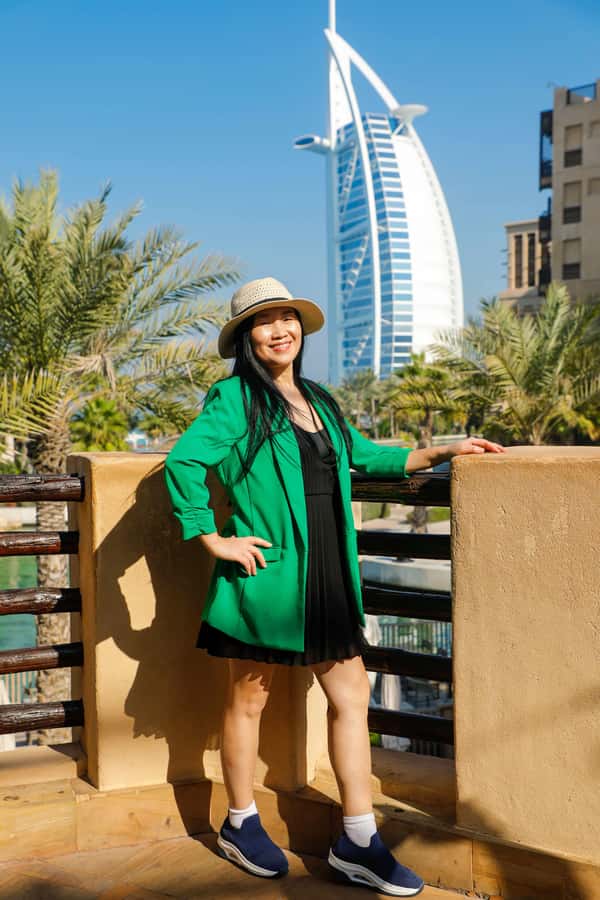 Dubai Private Top Attractions, Premium Vehicle & Street Food - Bluewaters Island, Ain Dubai, and Palm Jumeirah