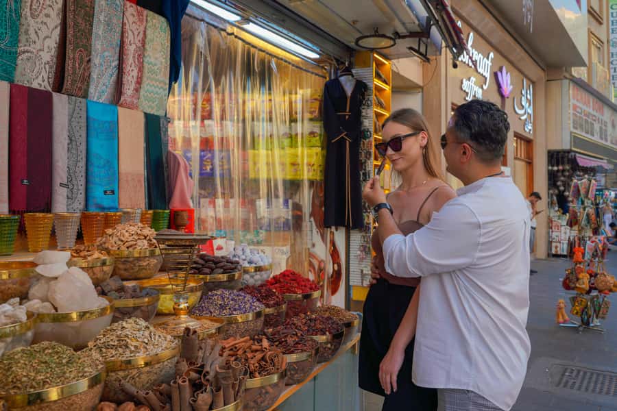 Dubai Private Top Attractions, Premium Vehicle & Street Food - Al Fahidi and the Taste of Emirati Hospitality