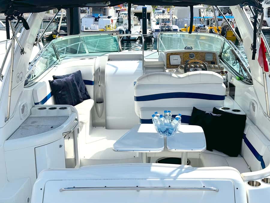Dubai: Private Yacht Cruise for Unforgettable Memories - How the experience compares with a shared cruise