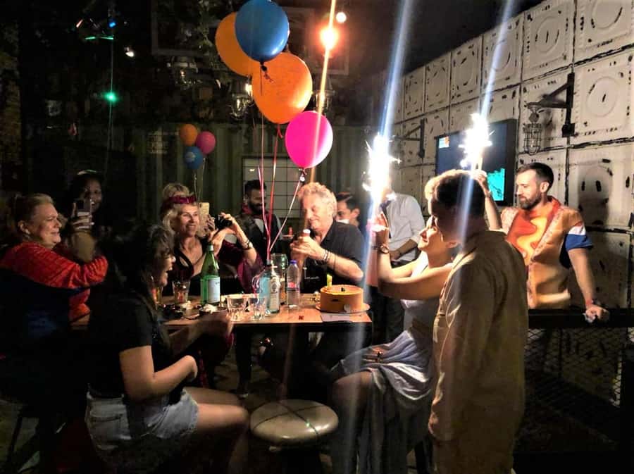 Dubai: Pub Crawl Nightlife Tour - Booking and cancellation details
