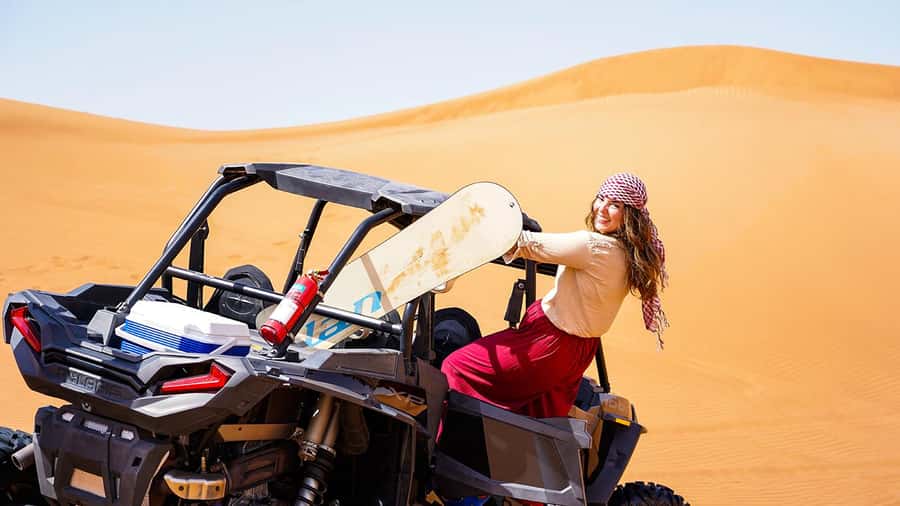 Dubai: Red Dune Desert, Dune Buggy Ride & BBQ Buffet Dinner - Safety briefing before the throttle