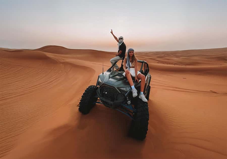 Dubai: Red Dunes Morning Desert Quad, Buggy or 4x4 Ride - Dune bashing in a professional 4x4
