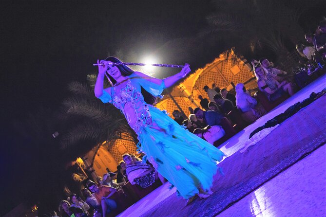 Dubai Red Dunes with Sandboarding, Camel Ride, Falcon & VIP Camp - Why Lahbab’s red dunes make this safari different