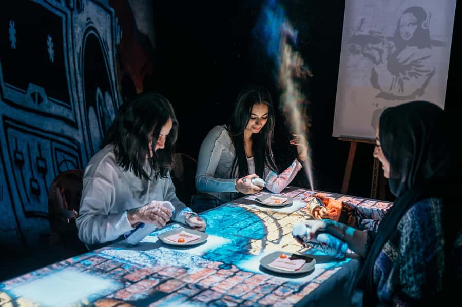 Dubai: Seven Paintings Immersive Dining Show Tickets - Key things to know before booking