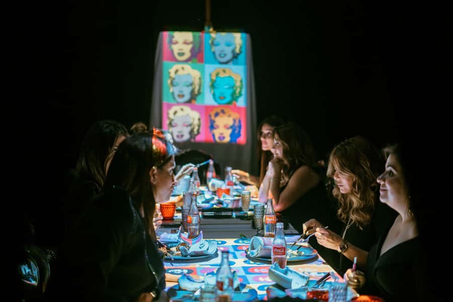 Dubai: Seven Paintings Immersive Dining Show Tickets - How the two-hour show unfolds