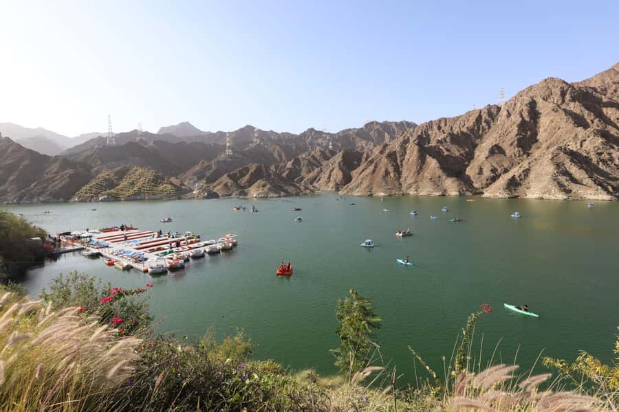 Dubai: Sheikh Zayed Mosque, Fujairah and Khorfakkan Tour - Sheikh Zayed Mosque and its marble courtyards