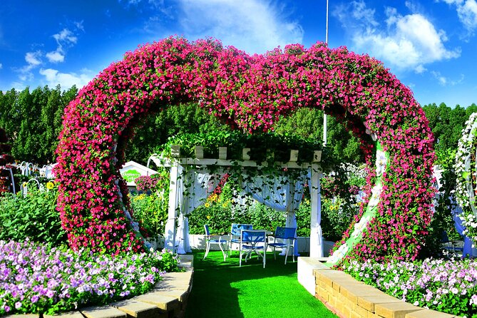 Dubai: Skip-The-Line Ticket to Dubai Miracle Garden - Lake Park brings flowers and water together