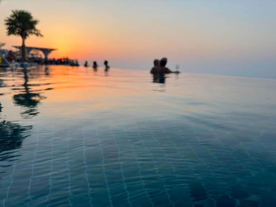 Dubai: Sky Pool and Palm Observatory Access - How to prepare for the morning