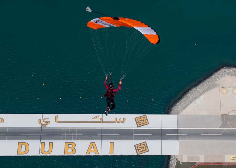 Dubai: Skydive at The Palm with Photos, Video & Yacht Tour - The yacht offer and its limits