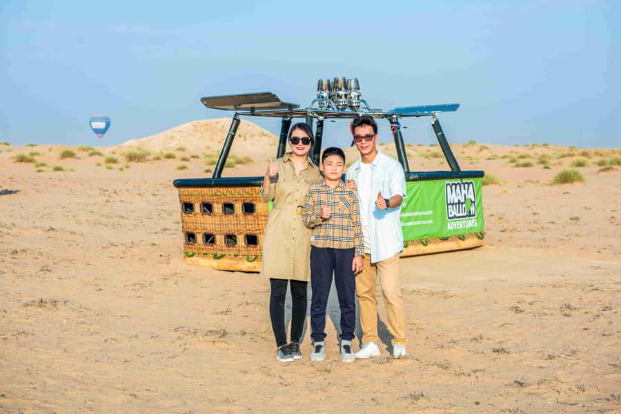 Dubai: Sunrise Hot Air Balloon Ride with Transfers - Should you book it?