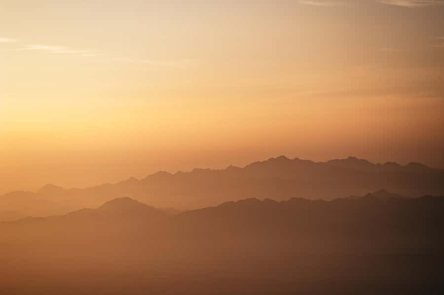 Dubai: Sunrise Hot Air Balloon Tour Over the Desert - Why a balloon is the best way to see Dubai’s desert