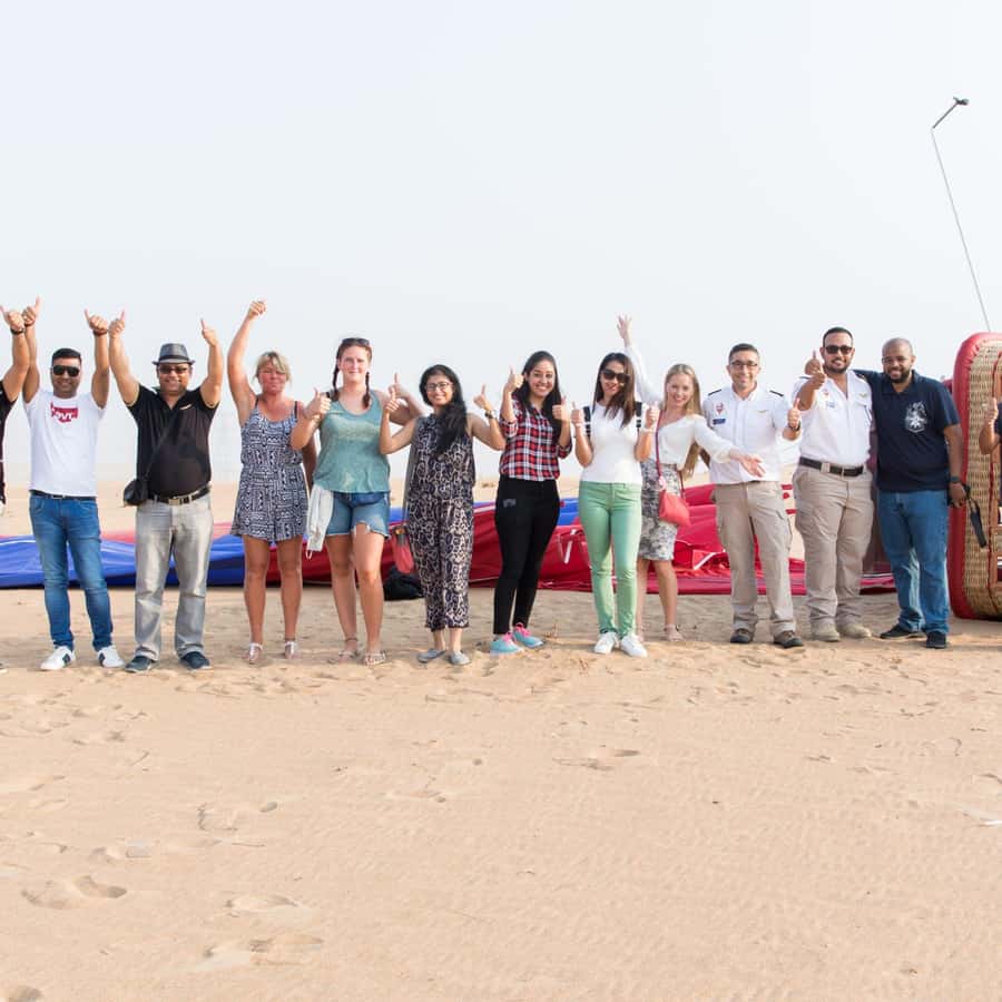 Dubai: Sunrise Hot Air Balloon Tour with E-Certificate - Comfort, height, and the group size