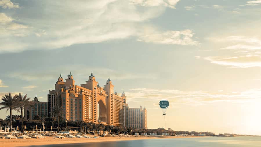 Dubai: The Dubai Balloon at Atlantis - Who Will Enjoy This Most