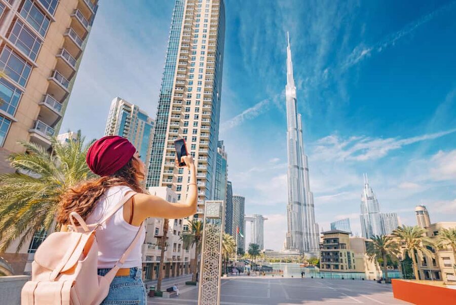 Dubai Top Highlights: Frame Entry, Souks, Abra & Street Food - A quick route from blue tiles to glass towers