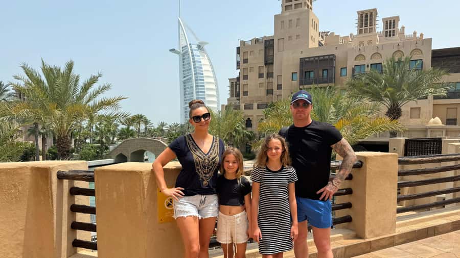 Dubai: Traditional and Modern Tour with Burj Khalifa Ticket - Jumeirah Mosque, Beach, and Burj Al Arab