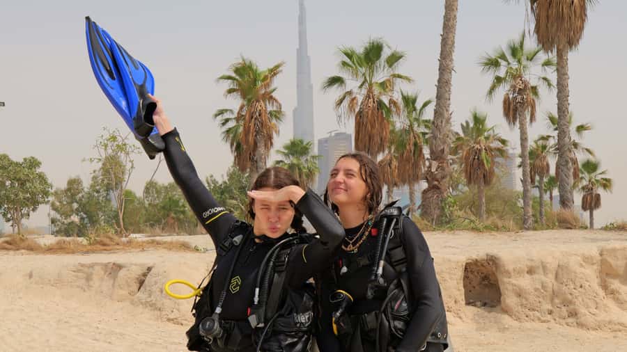 Dubai: VIP Private Scuba Dive with Free Hotel Transfer - The Jumeirah Beach underwater session
