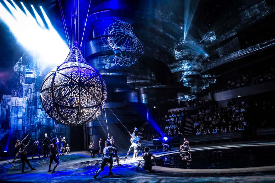 Dubai: Water Canal Cruise and La Perle Show with Dinner - Who should book this experience?