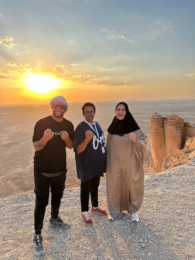 Edge of The World Riyadh,Camel Ride ,Bat Cave Visit & Dinner - Quick points before you book