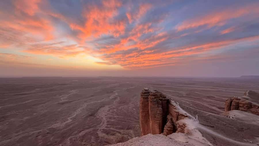 Edge of The World Riyadh,Camel Ride ,Bat Cave Visit & Dinner - The afternoon route from Saad Square