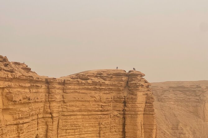 Edge of the World with 4x4 vehicles, sunset Dinner and stargazing - Sunset dinner under the stars