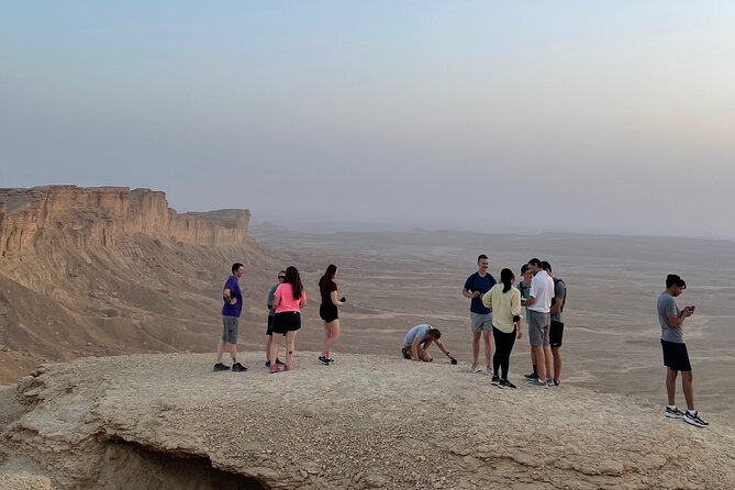 Edge of the World with 4x4 vehicles, sunset Dinner and stargazing - Cave visits, gazelles, and weekday differences