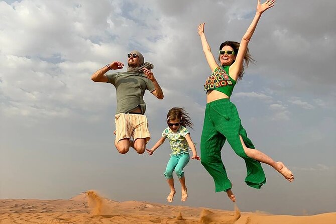 Evening Dubai Safari with BBQ, Dance Shows & Quad Biking optional - Sandboarding and the optional 20-minute ATV ride