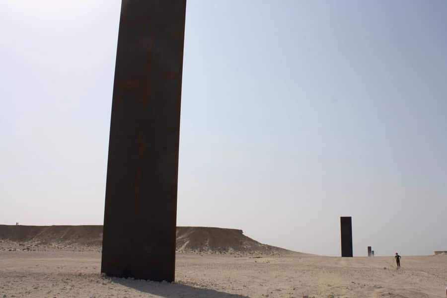 Explore Zekreet: Richard Serra Art & Mushroom Rock Wonders - Timing, clothing, and what to carry