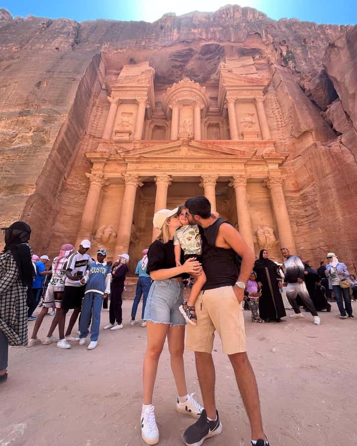 From Amman: Full-Day Private or Group Tour to Petra - Entering Petra through the Siq