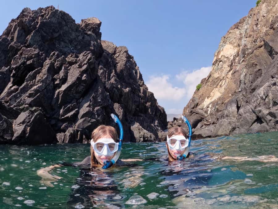 From Dubai: Fujairah Snorkeling with Turtles, Transfer & BBQ - The Dubai transfer takes time, but saves effort