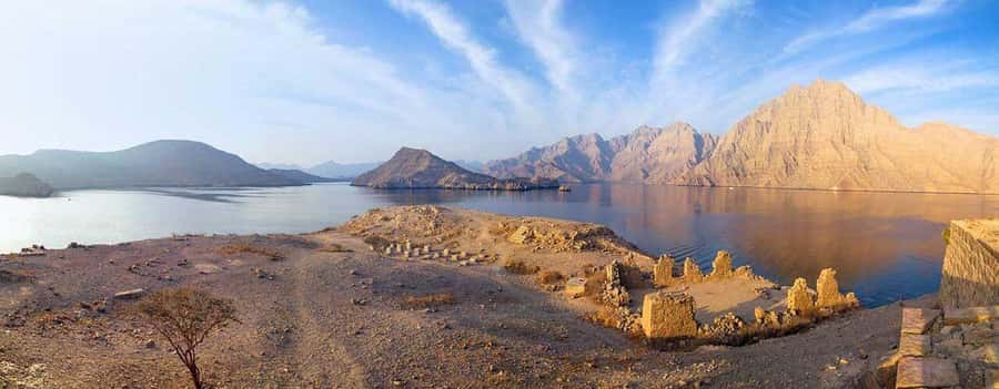From Dubai to Norway of Arabia|Telegraph Island| Dhow Cruise - Seebi Island, kayaking, and the second water stop