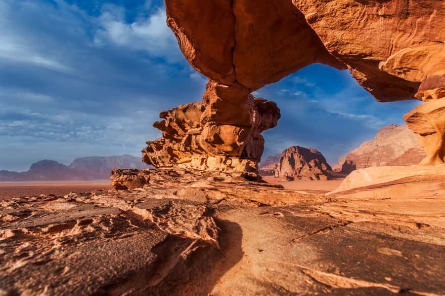 From Eilat: 2-Day Petra & Wadi Rum Tour with Camp Stay - Walking into Petra through the Siq
