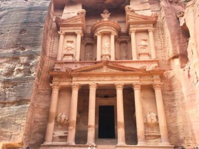 Petra Full-Day Guided Tour with Transfers