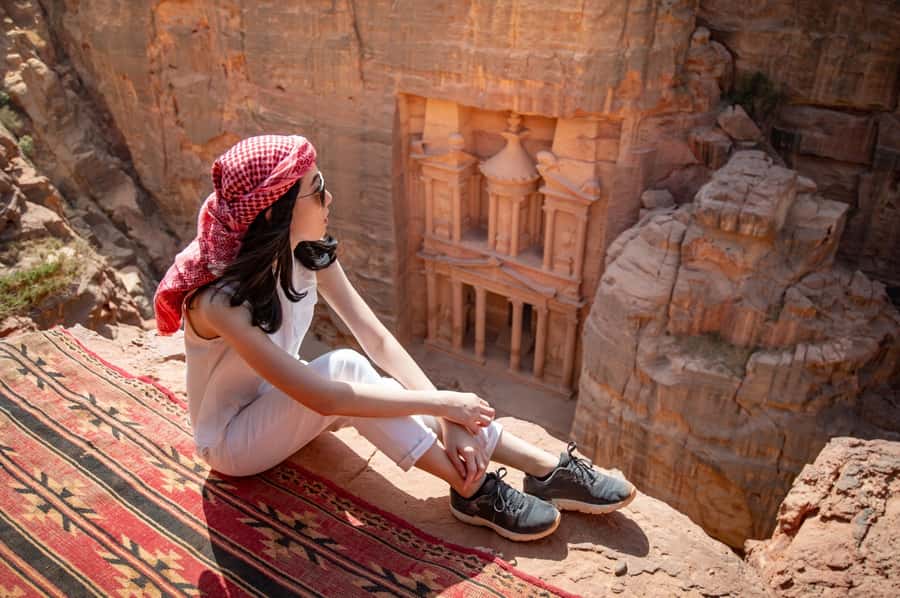 From Eilat: Petra Tour with Transfer and Lunch - Jordanian buffet lunch before the return trip