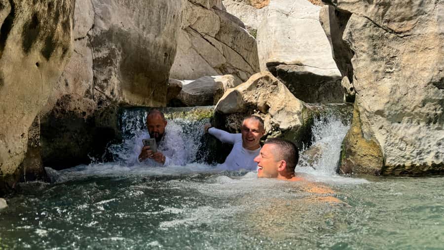 From Muscat: Desert Overnight and Wadi Bani Khalid - Key points to know before you book