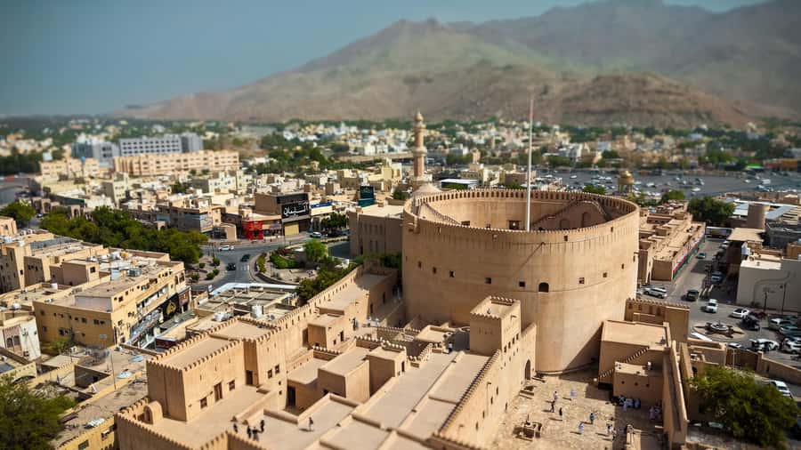 From Muscat: Nizwa and Jebel Akhdar Tour with Lunch - Birkat Al Mouz and the falaj water system