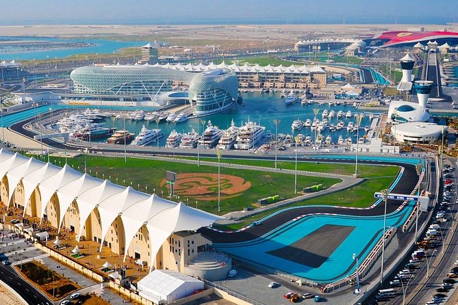 Full Day Abu Dhabi City Tour + BAPS Mandir Visit, guide transfer - Guides can make or break the experience