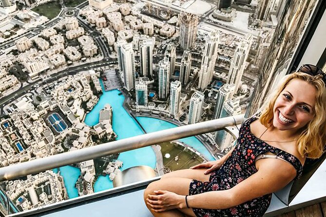 Full Day Dubai City Tour with At the Top Burj Khalifa Ticket - Dubai Mall, aquarium, and the Burj Khalifa ticket