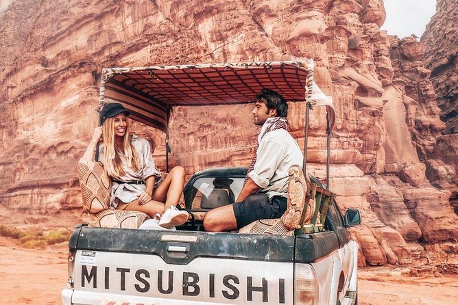 Full-Day Jeep Tour and Sleeping in cave Night Under the Stars - Lunch in the desert, with time to slow down