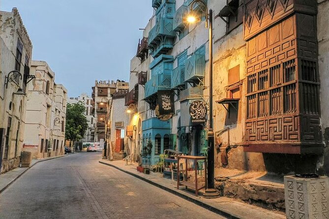 Guided Tour in Jeddah by local woman - Is $109 Good Value?