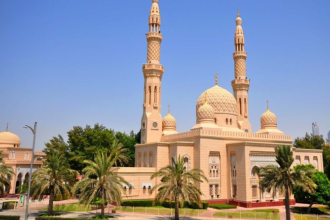 Half Day Dubai City Sightseeing Tour with Pick up - What the guide and vehicle add