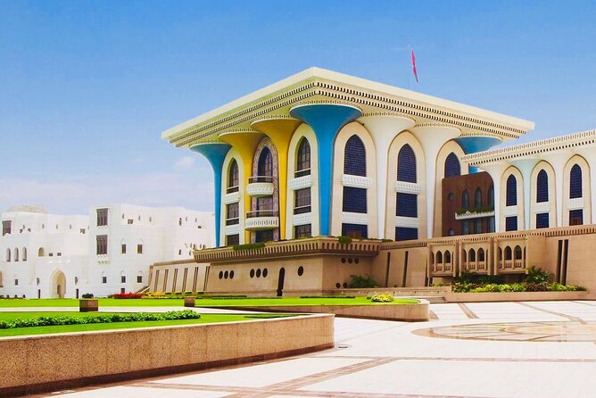 Half-Day Private Muscat City Tour - Top Landmarks in Just 4 Hours - Muttrah Souq and the old harbor district