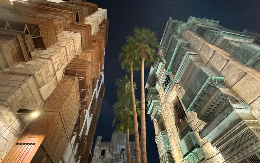 Jeddah: Al-Balad Old Town Historical City Guided Tour - Starting in Al-Balad and getting your bearings