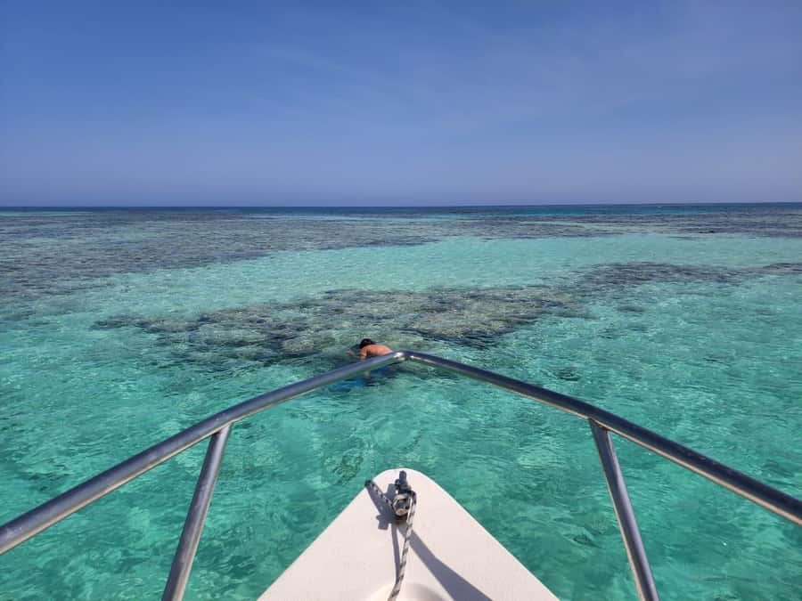 Jeddah: Bayada Leisure Boat Trip with Snorkeling - Key points at a glance