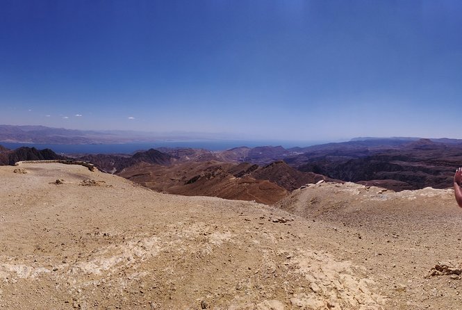 Jeep tour adventure Eilat mountains - Mount Yoash and the four-country view